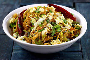 Egg Schezwan Noodles
