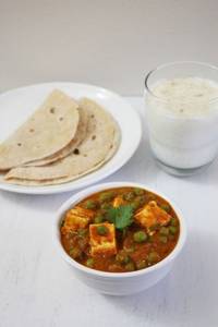 Matar Paneer