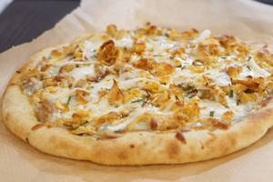 Chicken Golden Delight Pizza