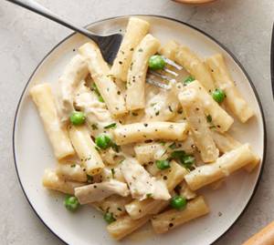 Chicken pasta [alfredo  sauce]