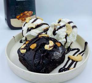 Hot Chocolate Brownie With Vanilla