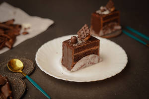 Eggless Chocolate Pastry