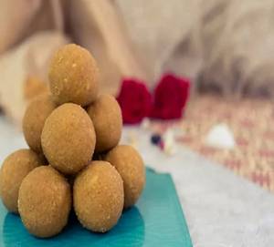 Besan Ladoo ( Half Kg) (500 Gms)