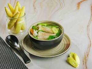 Veg Wonton Soup