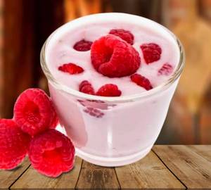 Preservative free raspberry yogurt [125 grams]                                                               