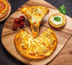 Double Cheese Margherita Pizza 9 Inches