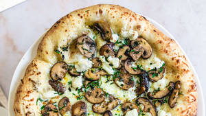 Mushroom pizza