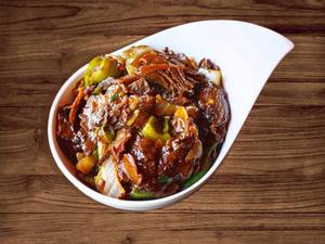 Roast Beef With Green Chilly & Capsicum