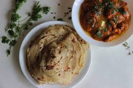 Chicken Curry (gravy) With 4 Chapatis