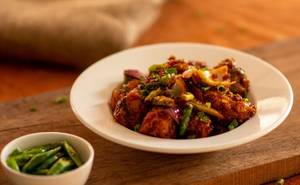 Dry Chilli Chicken(5 Pcs)