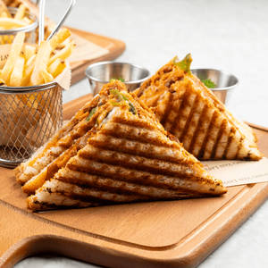 Creamy Pesto Chicken Sandwich