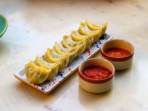 Garlic Chicken Momos