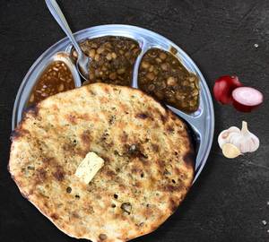 Pyaaz Lehsun Kulcha