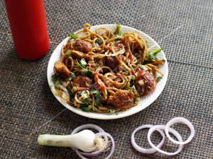 Veg Manchurian Noodles