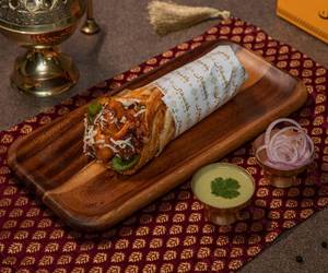 Cheese Chicken Influenced Roll