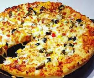 Large Country Feast Pizza