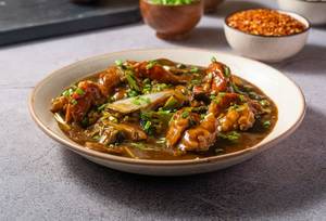 Ginger And Oyster Prawns (Gravy)