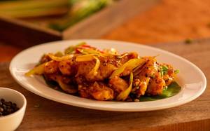 Pepper Garlic Fish (8 Pcs)