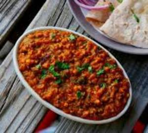 2 Chapati With Egg Bhurji [250 Ml]