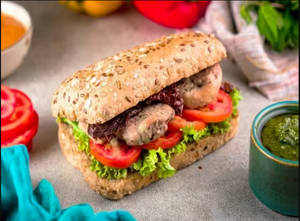 Pesto Sundried Tomato & Chicken Sub