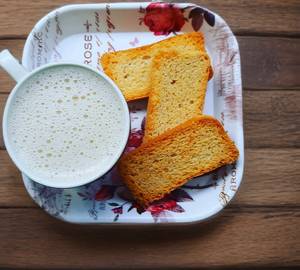 Hot Milk(100gm) with 4Rusk