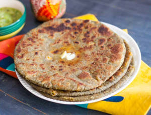 Aloo Pyaz Paratha