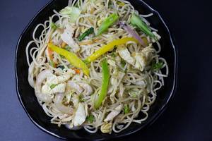 Chicken Hakka Noodles
