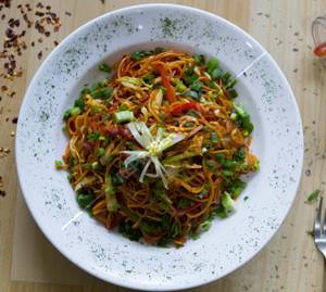 Mee goreng noodles veg