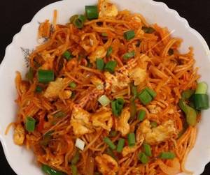 Egg Schezwan Hakka Noodles