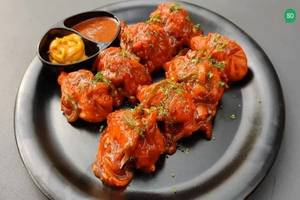 Veg Achari Momos 6pc