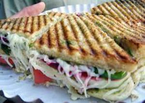 Vegetable cheese grilled sandwich