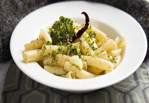 Aglio-e- Olio Pasta