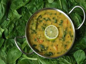 Daal Palak