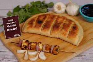 Korean Spicy Paneer Garlic Bread