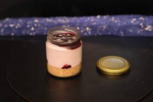 Bluberry Cheese Jar Cake 