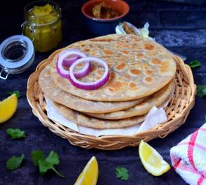 Sattu Paratha (2 Parathas)