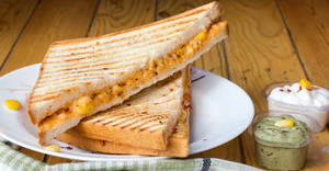 Schezwan Cheese Garlic Bread