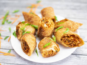 Spring Rolls ( 2 Pcs )