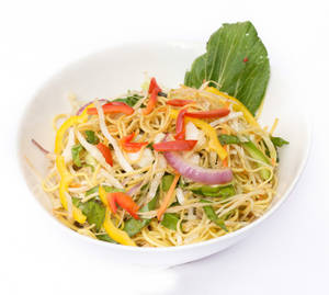 Veg Hakka Noodles