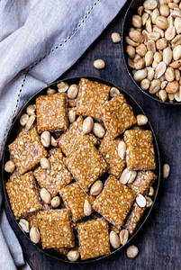 Homemade Fine Peanut Burfi (200 Gms)