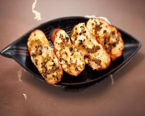 Cheese Mushroom Garlic Bread