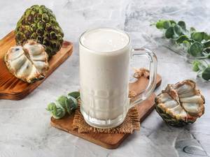 Sitafal Milkshake