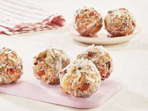 Coconut Dry Fruit Ladoo (1kg)