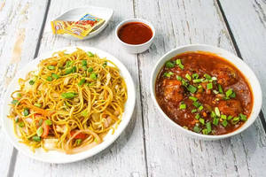 Veg Noodles with Veg Manchurian
