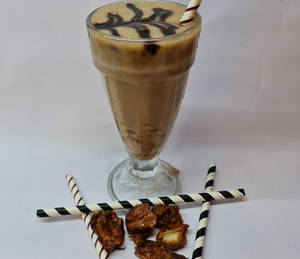 Dates Milkshake