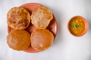 Poori (8 pcs)