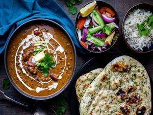 Dal Makhani + 2 Butter Roti