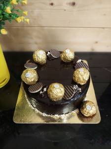 Ferrero Rocher Cake (500 gms)