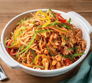 Schezwan Chicken Noodles