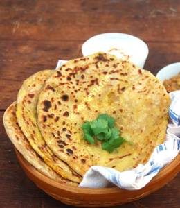 Gobhi Aloo Paratha 